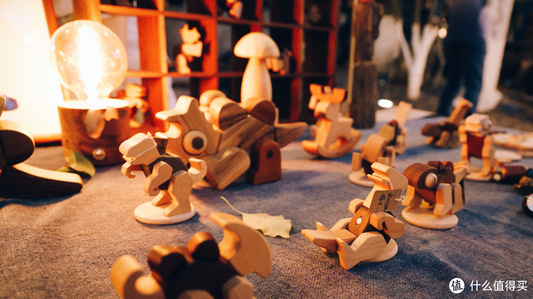 本色美术馆东西桥市集