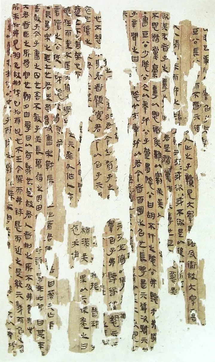 马王堆一号汉墓出土帛书《春秋事语》 ©网络